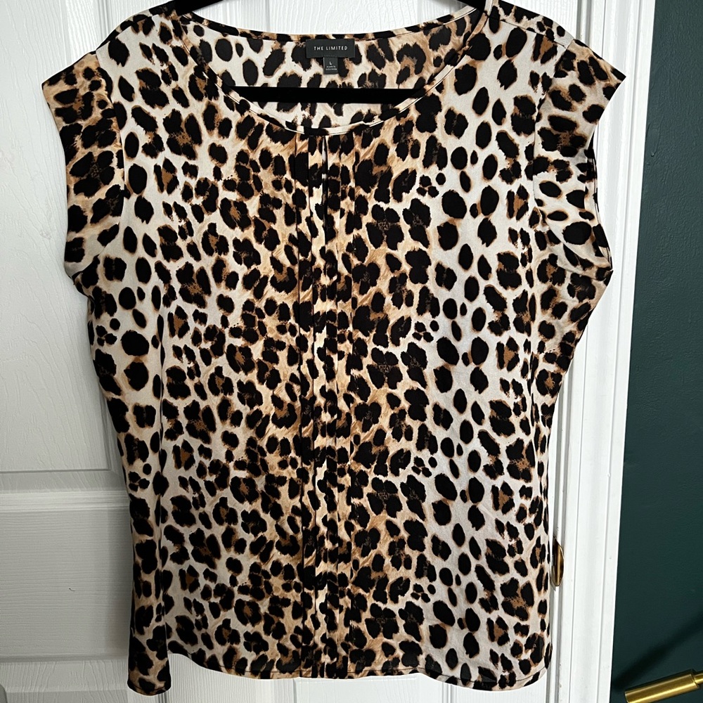EUC The Limited Cap Sleeve Leopard Print Top SZ L